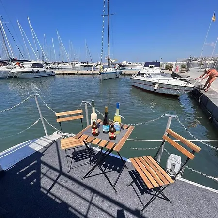 Almalo Floating House - Casa Galleggiante * 普罗奇达