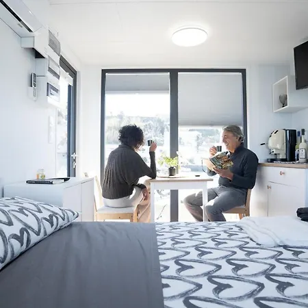 Almalo Floating House - Casa Galleggiante 船屋 普罗奇达