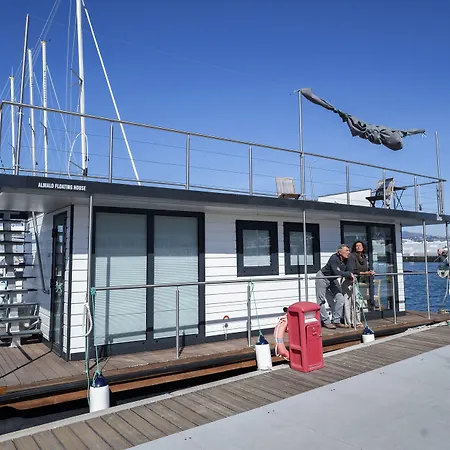 Almalo Floating House - Casa Galleggiante 船屋 普罗奇达